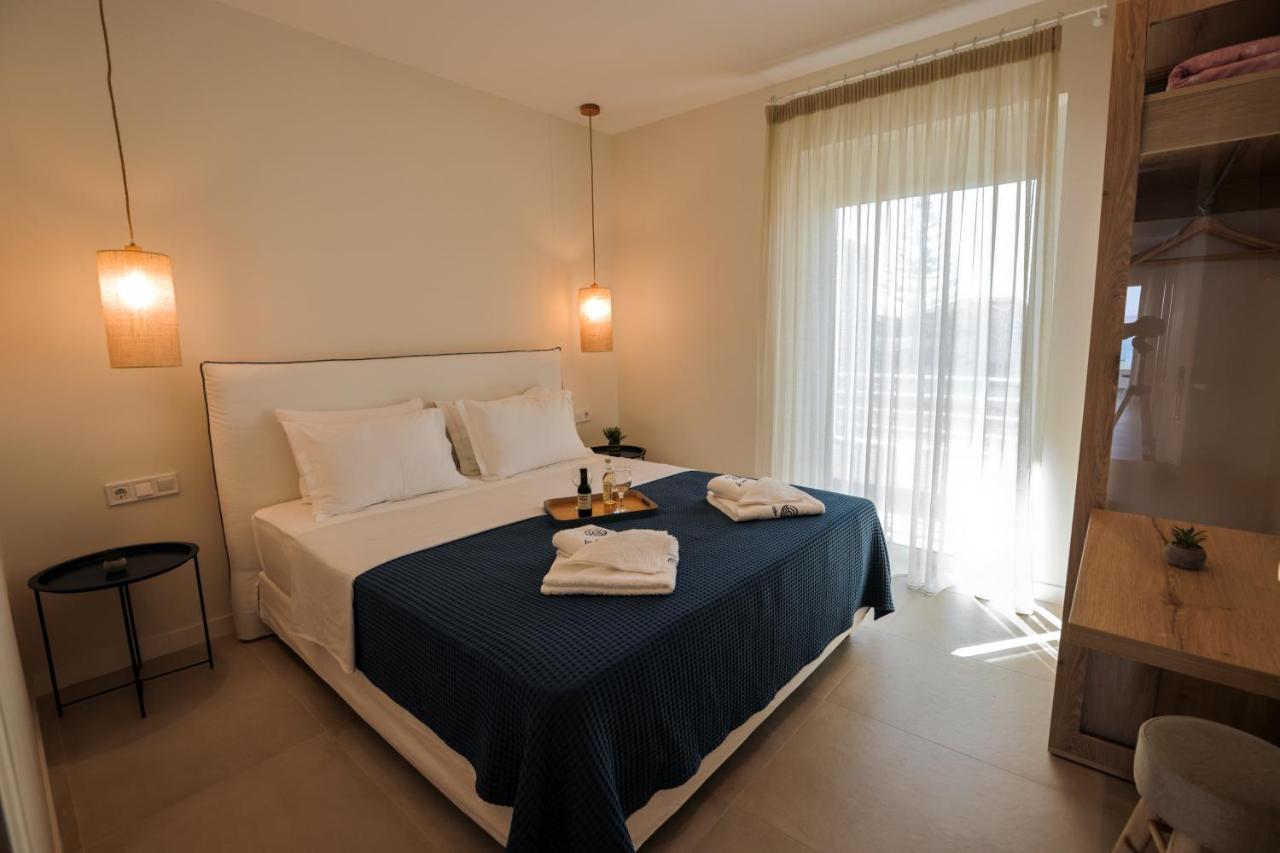 La Mer Bleue Beachfront Boutique Apartments Врахати Экстерьер фото