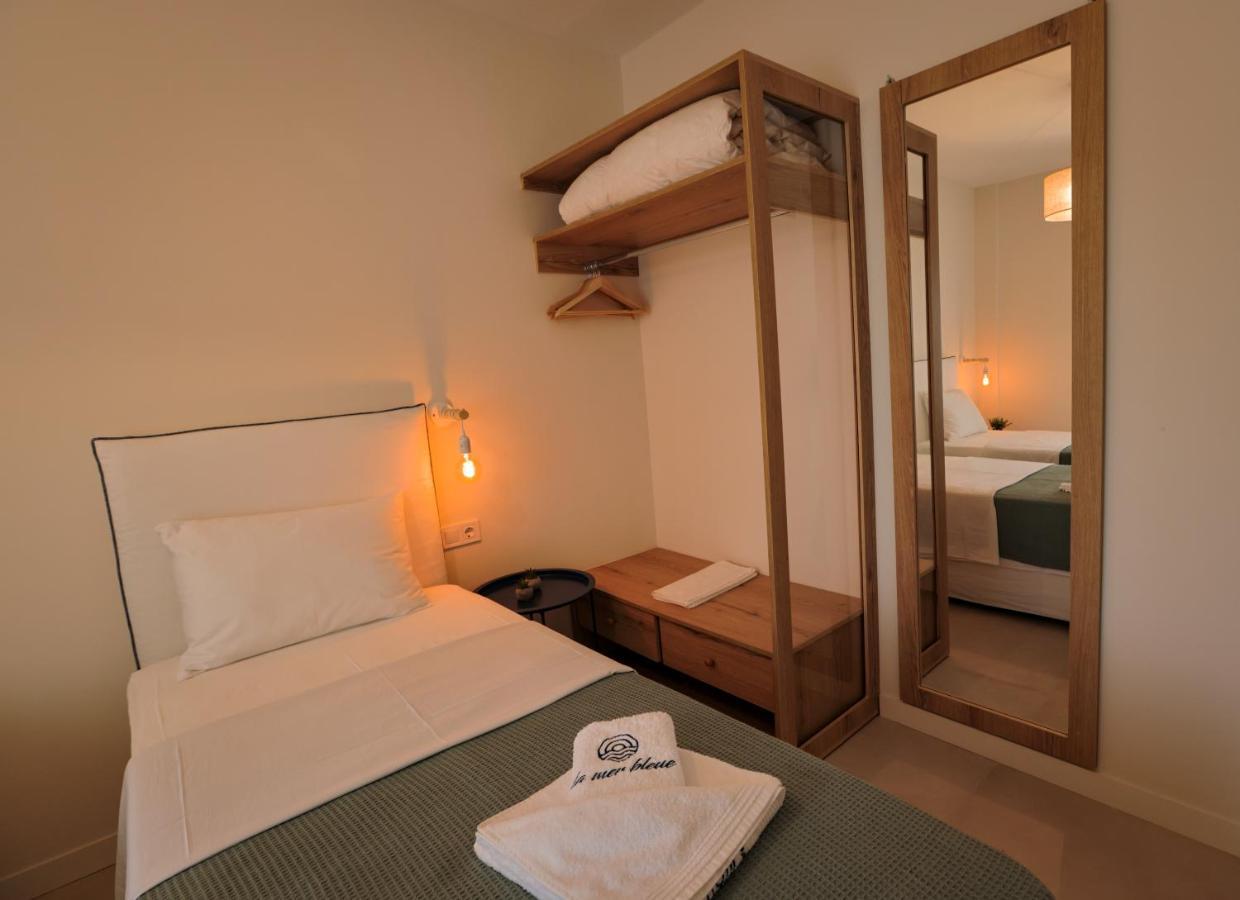 La Mer Bleue Beachfront Boutique Apartments Врахати Экстерьер фото