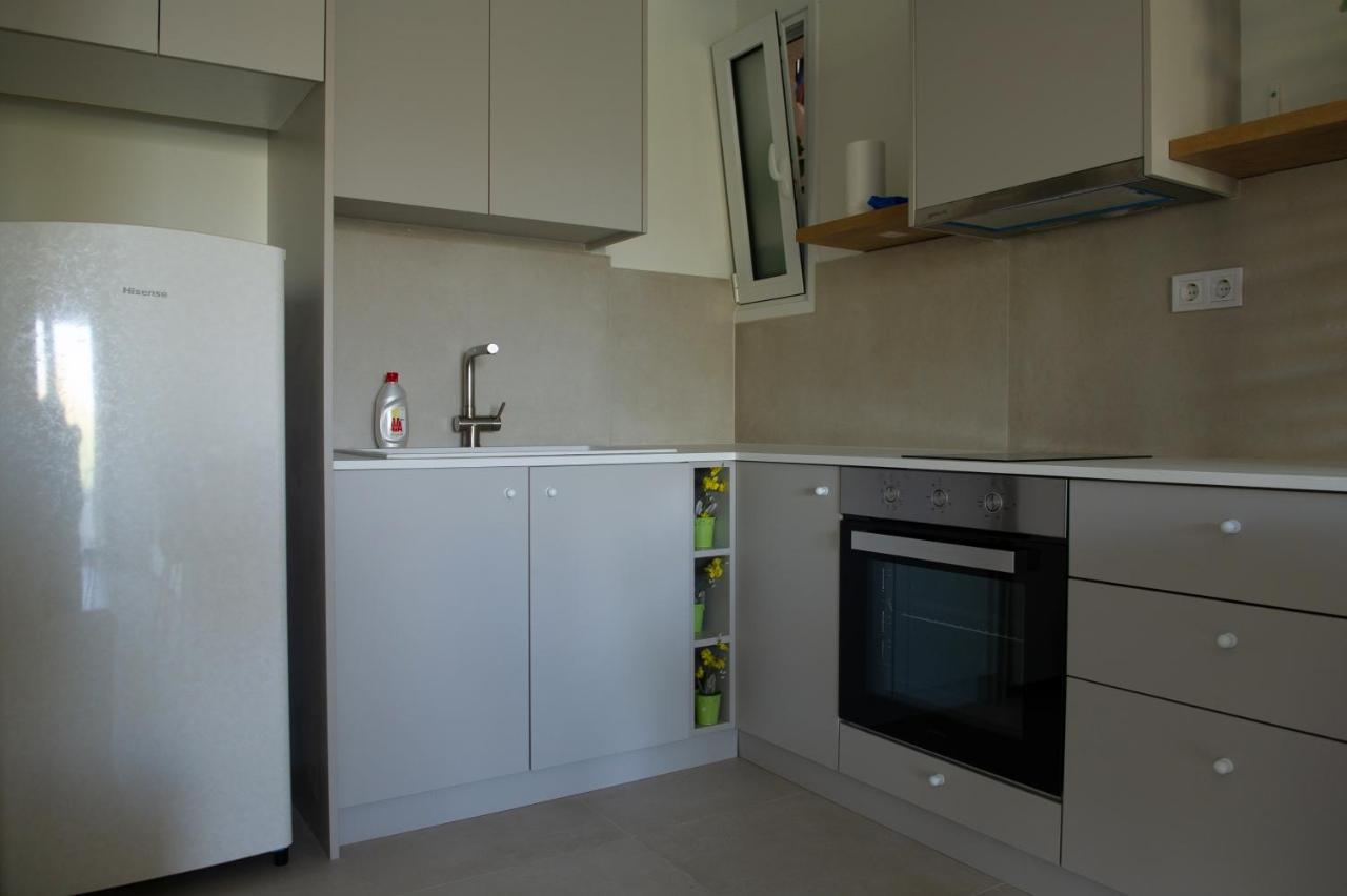 La Mer Bleue Beachfront Boutique Apartments Врахати Экстерьер фото